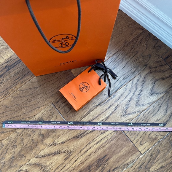 Hermes ribbon 25 inches - Picture 2 of 2